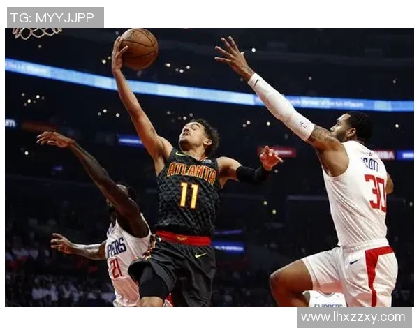 2018年NBA火箭队与老鹰队精彩对决回顾与分析