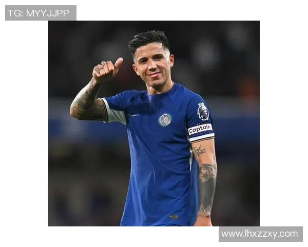 切尔西更衣室风波升级斯特林与恩佐训练场激烈冲突引发热议