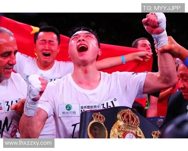 吕振鸿与金牙疯马激战在即谁将成为拳坛新王者的传奇对决